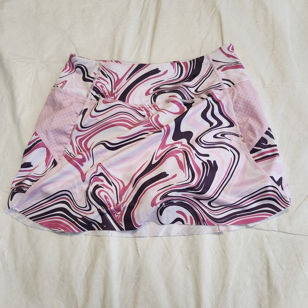 LRD Size XS Chic Swirl Skort in Pink and Purple